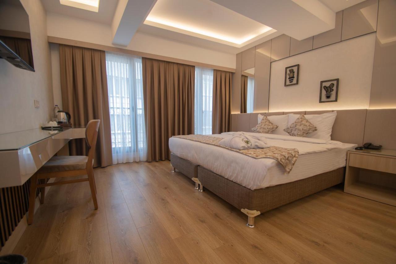 Vera Life Hotel Istanboel Buitenkant foto